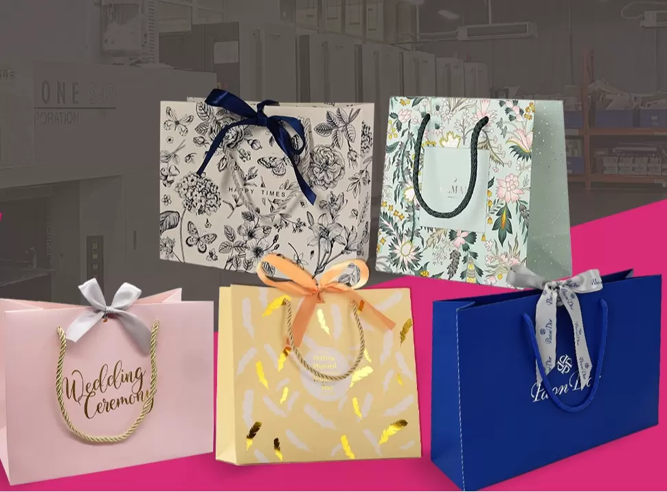Paper gift bags