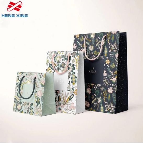 luxury paper gift bag
