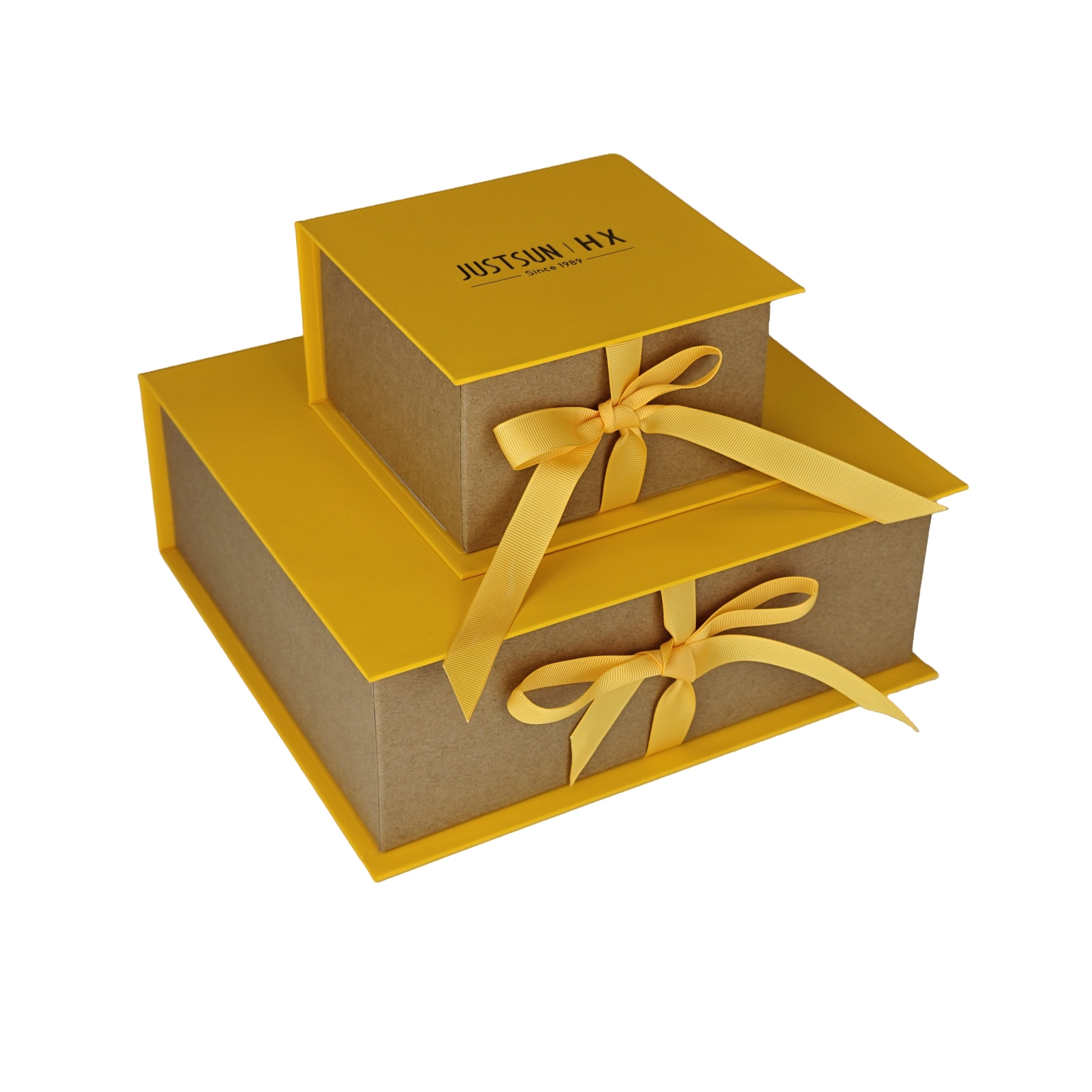Foldable gift box